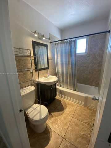 305 69th St 202, Miami Beach, FL 33141