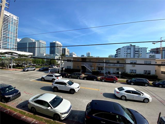 305 69th St 202, Miami Beach, FL 33141