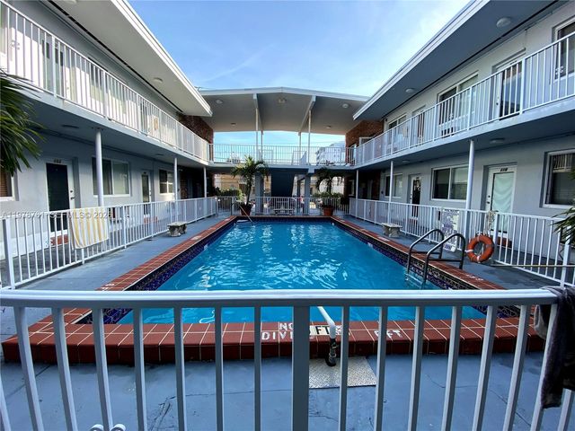 305 69th St 202, Miami Beach, FL 33141