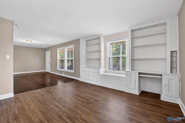 3802 NW Lakeview Drive NW, Huntsville, AL 35810