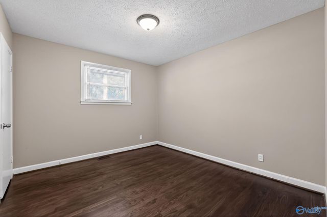 3802 NW Lakeview Drive NW, Huntsville, AL 35810