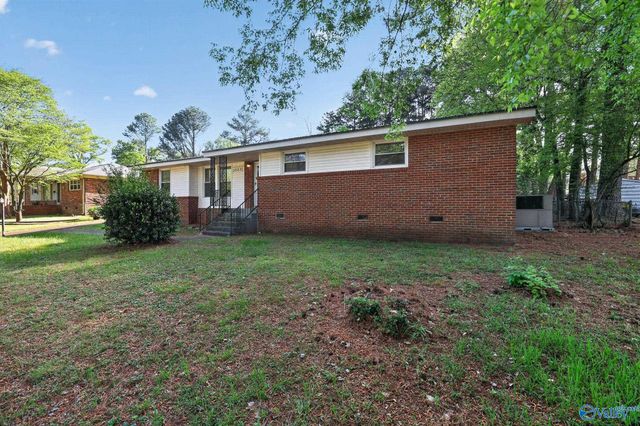 3802 NW Lakeview Drive NW, Huntsville, AL 35810