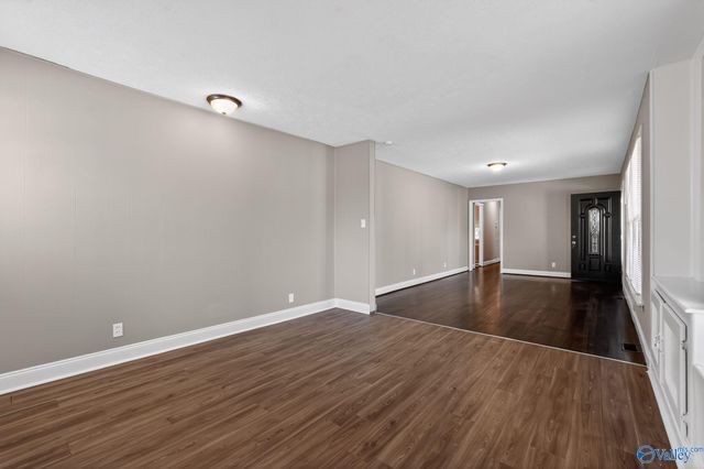 3802 NW Lakeview Drive NW, Huntsville, AL 35810