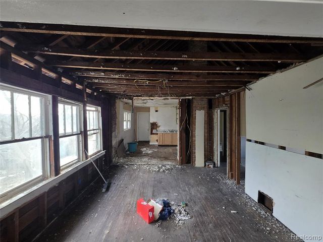 2575 Ashland Street, Detroit, MI 48215