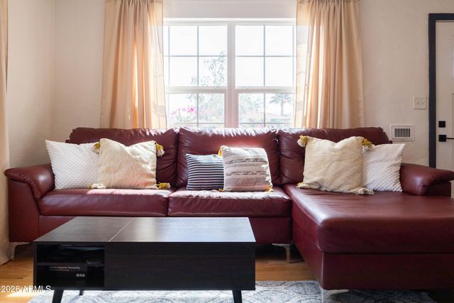 1222 E ALMERIA Road, Phoenix, AZ 85006