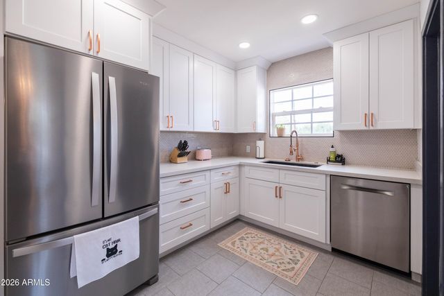 1222 E ALMERIA Road, Phoenix, AZ 85006