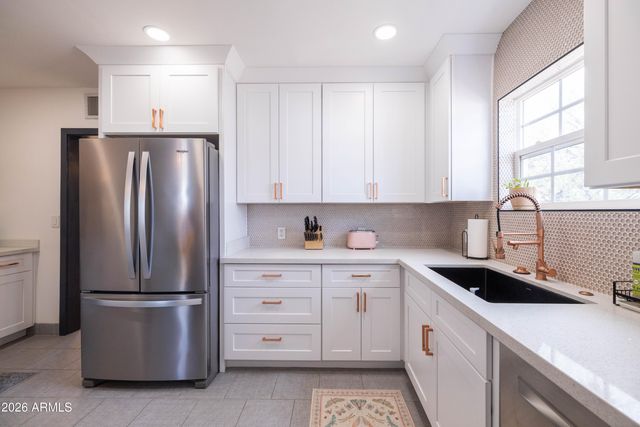 1222 E ALMERIA Road, Phoenix, AZ 85006