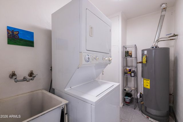 1222 E ALMERIA Road, Phoenix, AZ 85006