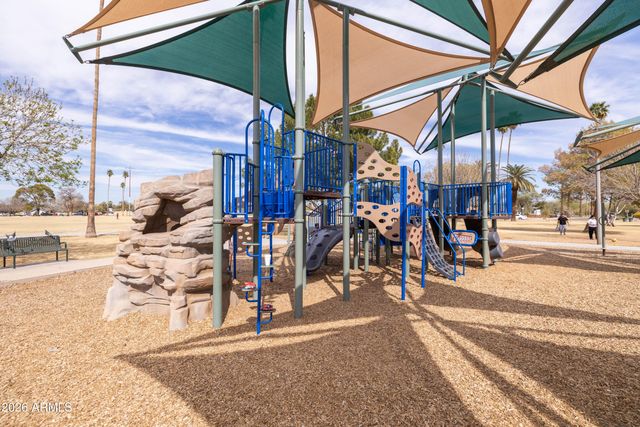 1222 E ALMERIA Road, Phoenix, AZ 85006