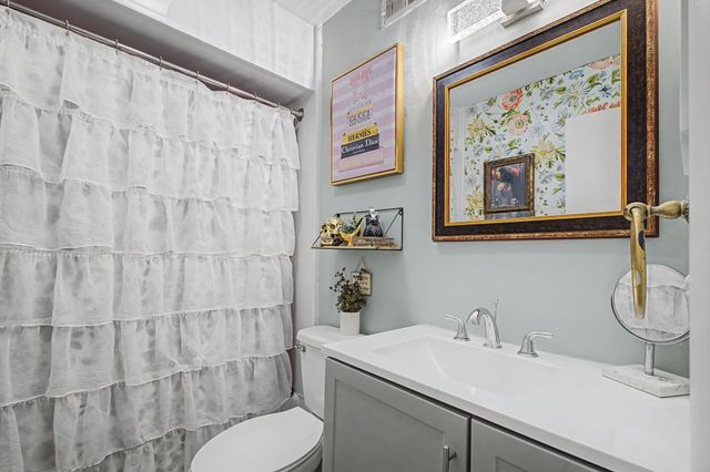 629 Rockwood Dr, Hermitage, TN 37076