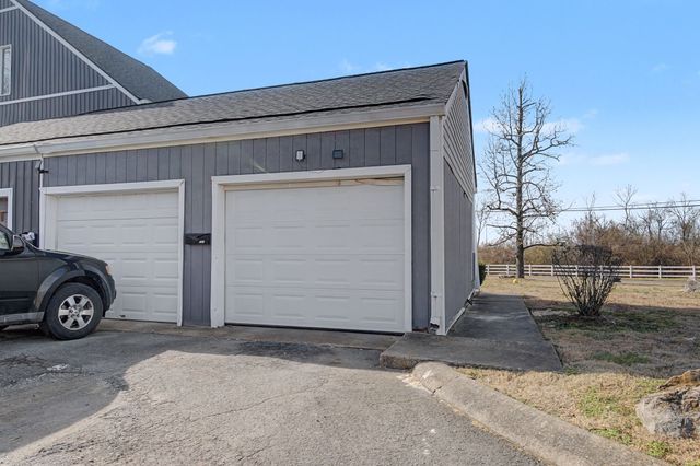 629 Rockwood Dr, Hermitage, TN 37076