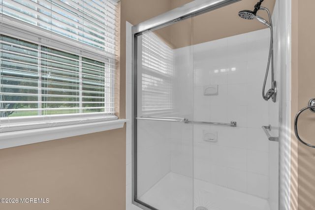 31 Provence Drive, Manchester, NJ 08759