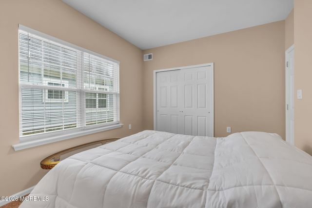 31 Provence Drive, Manchester, NJ 08759