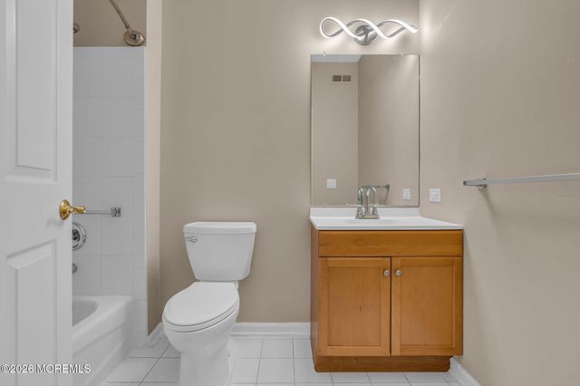31 Provence Drive, Manchester, NJ 08759