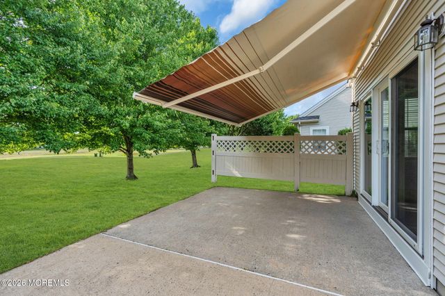 31 Provence Drive, Manchester, NJ 08759