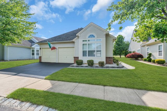 31 Provence Drive, Manchester, NJ 08759