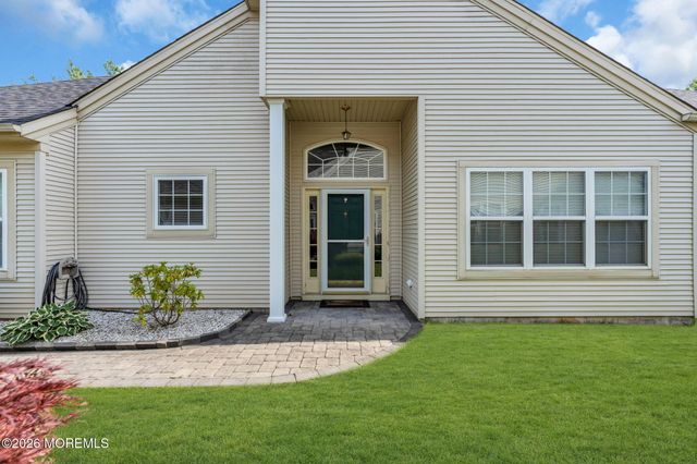 31 Provence Drive, Manchester, NJ 08759