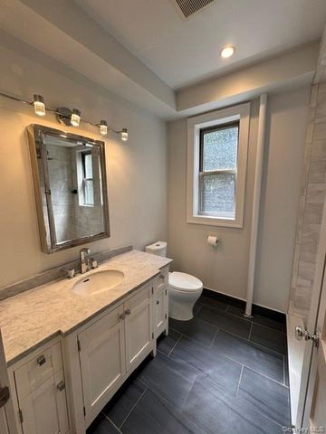 17 Grand Boulevard 1, Scarsdale, NY 10583