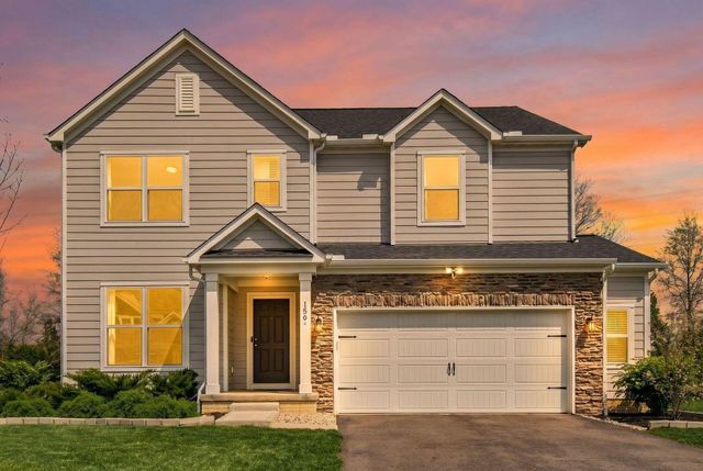 156 Silver Pine Lane, Lewis Center, OH 43035