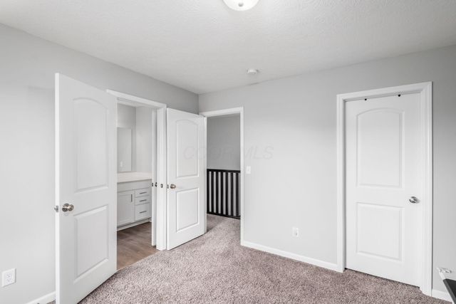 156 Silver Pine Lane, Lewis Center, OH 43035