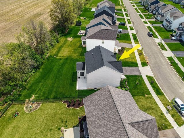 156 Silver Pine Lane, Lewis Center, OH 43035