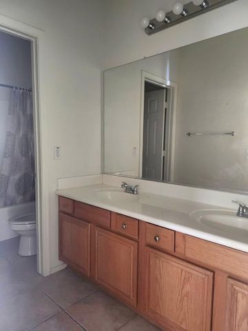 3317 W Thoreau Lane, Anthem, AZ 85086