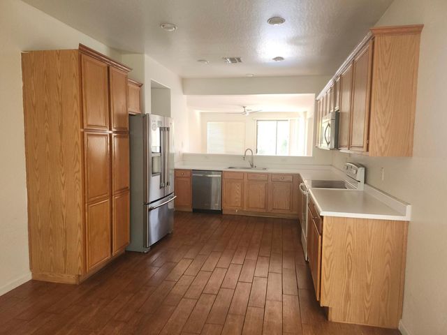 3317 W Thoreau Lane, Anthem, AZ 85086