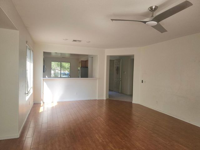 3317 W Thoreau Lane, Anthem, AZ 85086