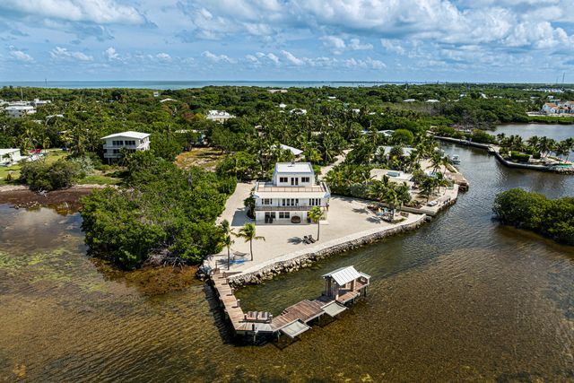 120 Toner Lane, Plantation Key, FL 33036