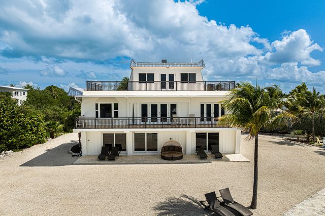 120 Toner Lane, Plantation Key, FL 33036