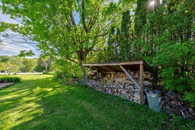 172 School Street, Isle La Motte, VT 05463