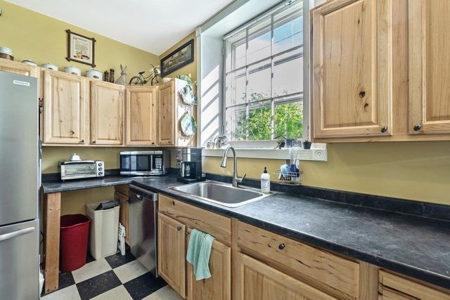 172 School Street, Isle La Motte, VT 05463