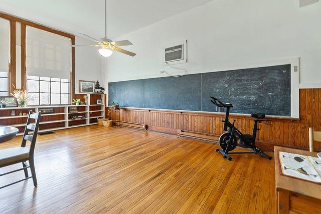 172 School Street, Isle La Motte, VT 05463