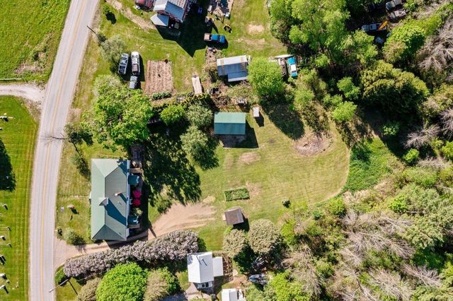 172 School Street, Isle La Motte, VT 05463