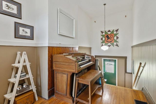 172 School Street, Isle La Motte, VT 05463