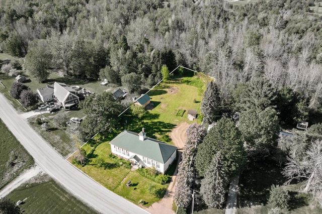172 School Street, Isle La Motte, VT 05463