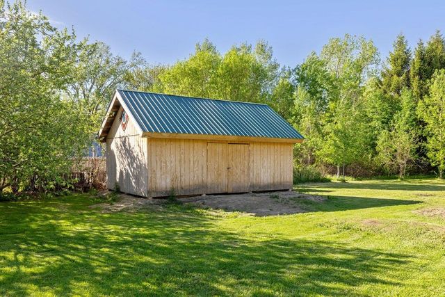 172 School Street, Isle La Motte, VT 05463