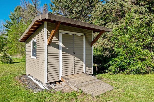 172 School Street, Isle La Motte, VT 05463
