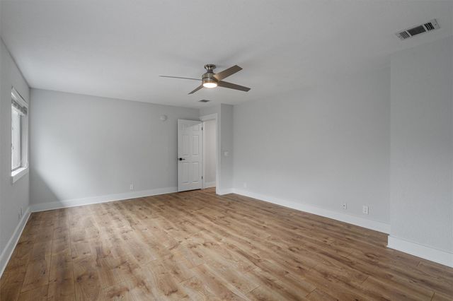 1203 Thackeray LN, Pflugerville, TX 78660