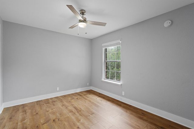1203 Thackeray LN, Pflugerville, TX 78660