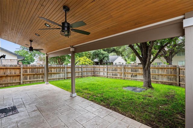 1203 Thackeray LN, Pflugerville, TX 78660