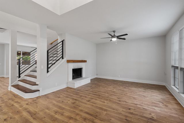 1203 Thackeray LN, Pflugerville, TX 78660