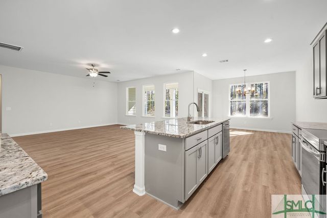 832 Highland Circle, Richmond Hill, GA 31324