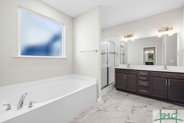 832 Highland Circle, Richmond Hill, GA 31324