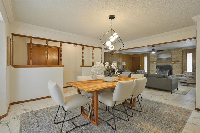 1172 Woodcrest Drive, Harrah, OK 73045