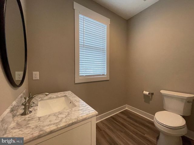 307 CHARLES ST, Fredericksburg, VA 22401
