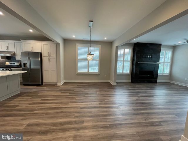 307 CHARLES ST, Fredericksburg, VA 22401