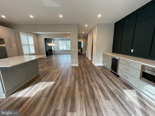 307 CHARLES ST, Fredericksburg, VA 22401