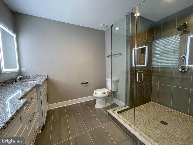 307 CHARLES ST, Fredericksburg, VA 22401