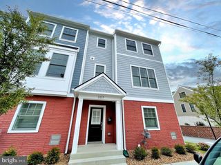 307 CHARLES ST, Fredericksburg, VA 22401